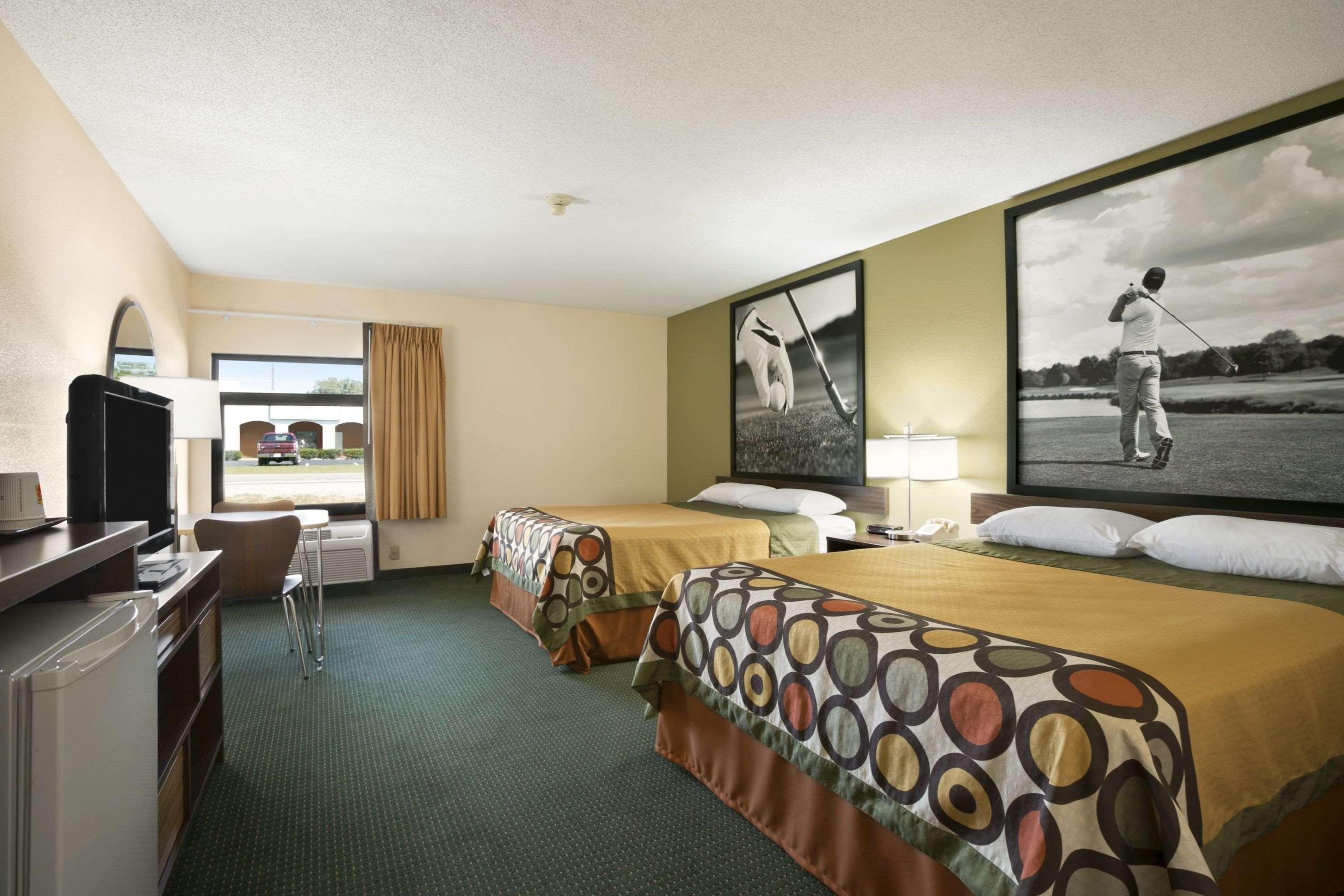 Super 8 By Wyndham Columbia City מראה חיצוני תמונה