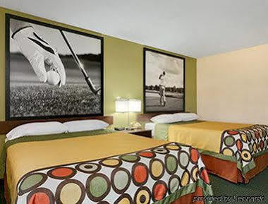 Super 8 By Wyndham Columbia City מראה חיצוני תמונה
